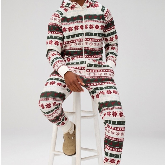 NWT Men's Fabletics Holiday Onsie Sz M - Picture 2 of 4